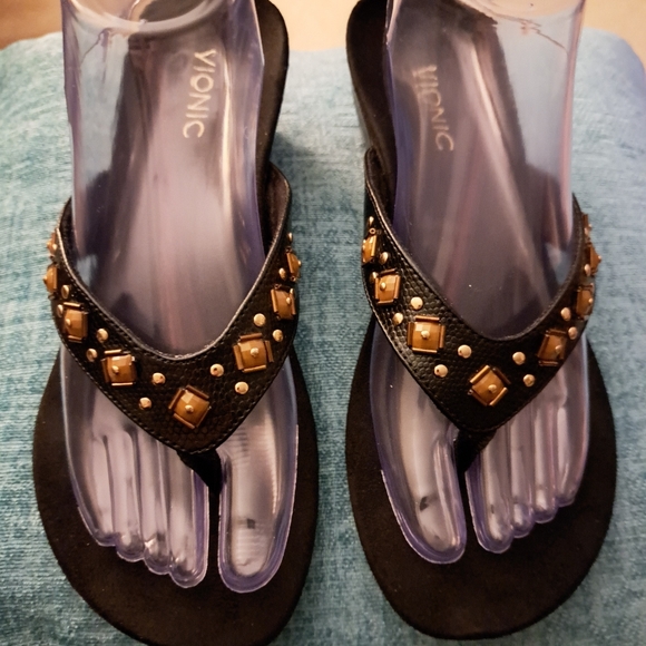 Like new VIONIC beaded SANDALS size 8.5 wide - Picture 2 of 7